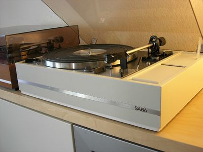 Nummereins, 2008 (in weißer SABA-Zarge)