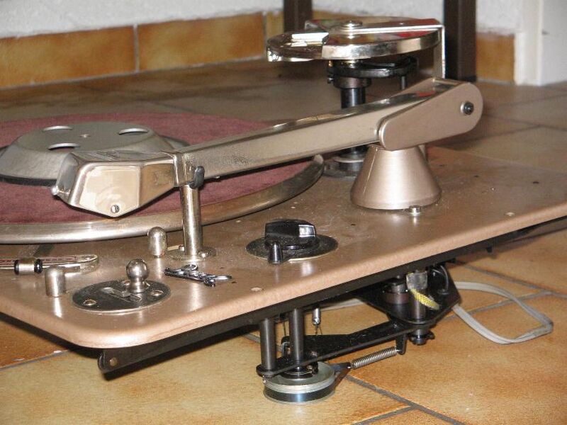 Datei:1001F 2 DennisR 2005.jpg