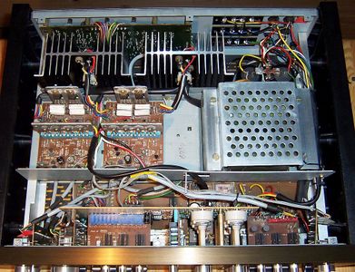 CV1600 mit geöffnetem Deckel