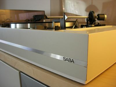 Nummereins, 2008 (in weißer SABA-Zarge)