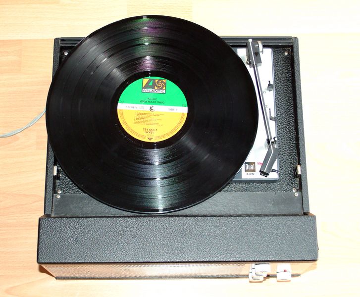 Datei:Dual P51.4.jpg
